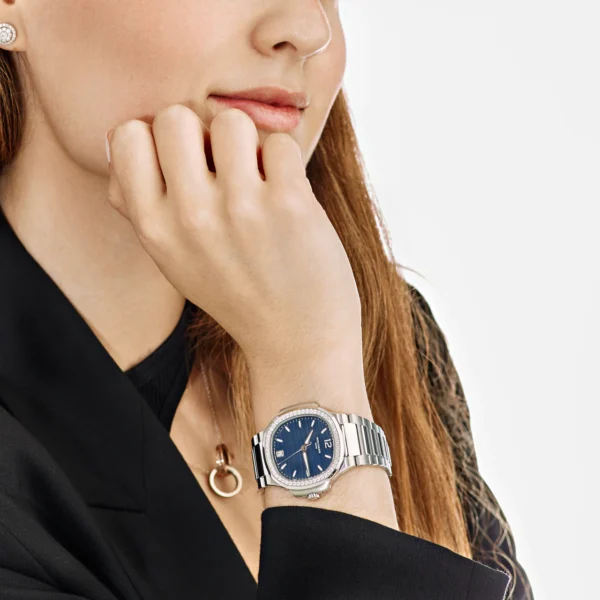 Patek Philippe Nautilus 7118/1200A-001 'Ladies' Blue Dial Diamond Bezel (2024) - Image 3