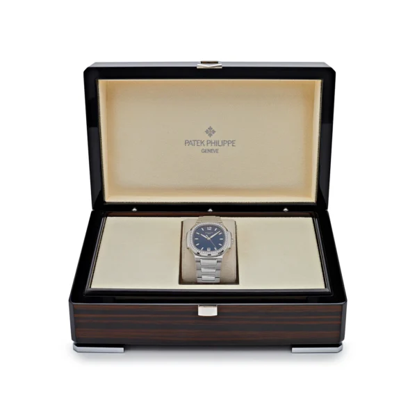 Patek Philippe Nautilus 7118/1200A-001 'Ladies' Blue Dial Diamond Bezel (2024) - Image 7