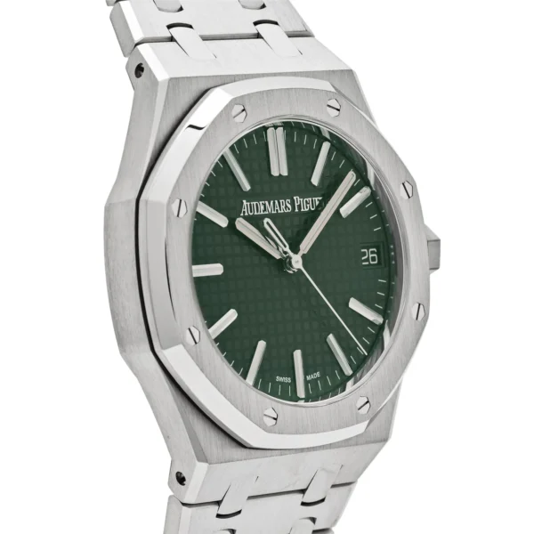 Audemars Piguet Royal Oak Selfwinding 15510ST.OO.1320ST.09 Stainless Steel Green Dial (2023) - Image 3