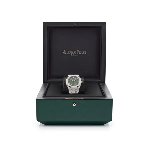Audemars Piguet Royal Oak Selfwinding 15510ST.OO.1320ST.09 Stainless Steel Green Dial (2023) - Image 7