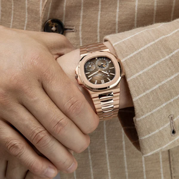 Patek Philippe Nautilus 5712/1R-001 Moon Phase Rose Gold (2023) - Image 6