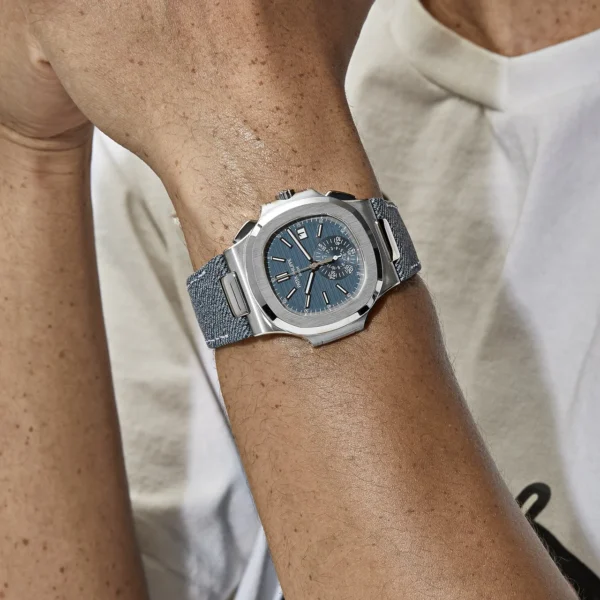 Patek Philippe Nautilus 5980/60G-001 Flyback Chronograph White Gold Blue-Gray Dial (2024) - Image 2